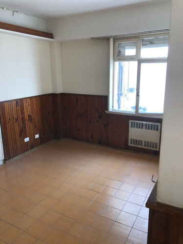 Imagen 2 de 8 de Venta - Oportunidad De Inversion Dpto 1 Amb Reciclado A Nuevo Por Completo - U$s 43.900