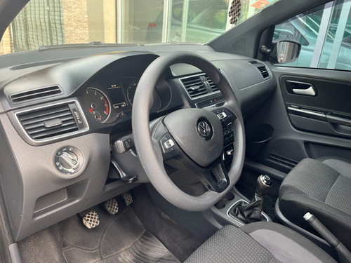 Imagen 10 de 24 de Volkswagen Suran 1.6 Track