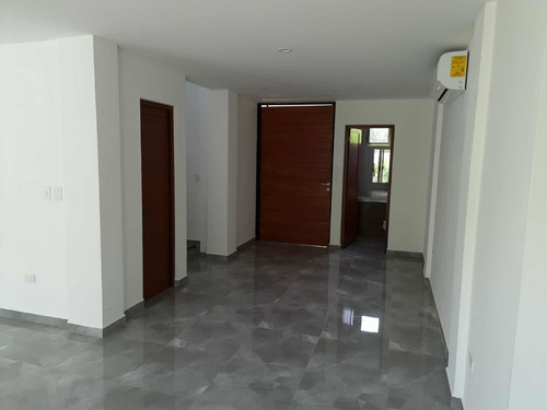 Imagen 13 de 14 de Renta Yucatan Country Club 4hab
