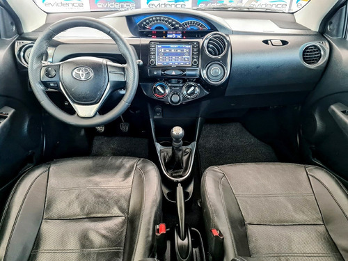 Imagem 3 de 10 de Etios Platinum Sed. 1.5 Flex 16v 4p Mec.
