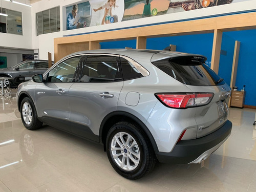 Imagen 3 de 10 de Ford Escape Hibrida Se 4x2 2022