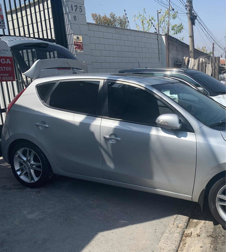 Imagem 9 de 15 de Hyundai I30 2010 2.0 Gls Aut. 5p