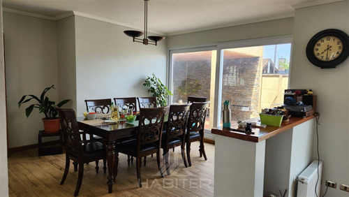 Casa En Venta De 4 Dorm. En Los Angeles