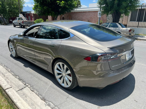 Tesla MODEL S P90D