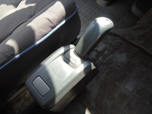 Imagem 12 de 15 de Volvo Fh 440 2010/11 6x2 Teto Alto Automatico