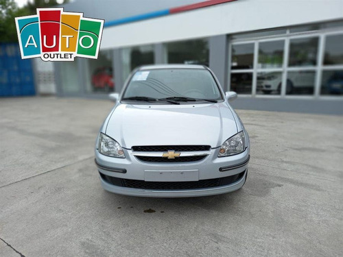 Chevrolet Corsa Super 2011 Gris Plata 4 Puertas