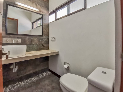Imagen 11 de 30 de Casa En Venta. 3 Pisos 2 Recamaras. Residencial Arbolada, Cancún, Q.roo