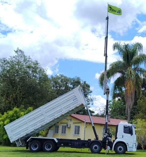 24-280 E Constelation . 8x2 Munck Caçamba