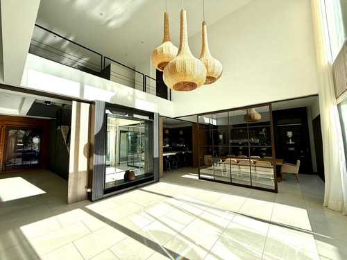 Casa En El Yacht