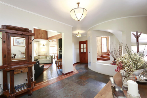 Excelente Casa En Angol, Ubicación Privilegiada.