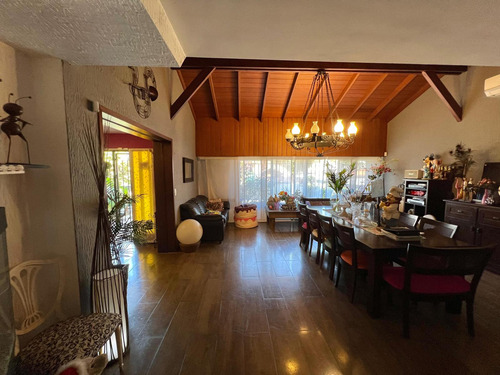 Casa En Venta En Martinez