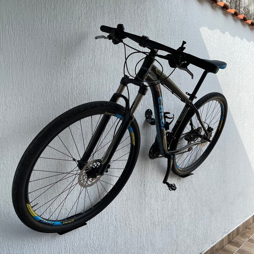 Imagem 10 de 10 de Suporte De Parede Para Bicicleta Engate Pedal - Galvanizado