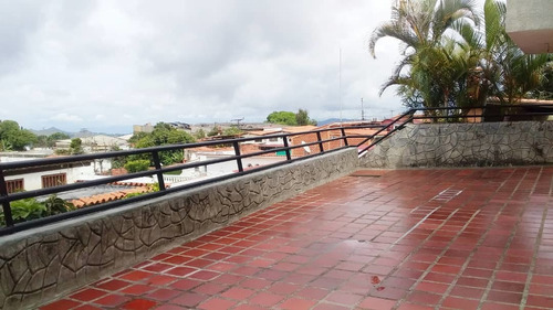 Imagen 2 de 14 de Casa En Venta, Urb La Macarena Sur. Mp