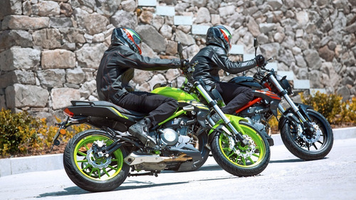 Benelli Tnt 302s | Mall Don Bosco Motors