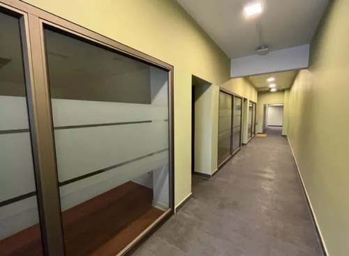 Propiedad Comercial En Metro Rodizzni 3450 M2