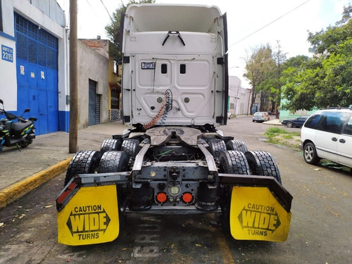 Imagen 7 de 14 de Tractocamion Freightliner Cascadia 2013
