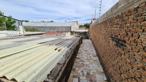 Local Comercial En Venta En,gral. Real, Guadalajara, Jalisco