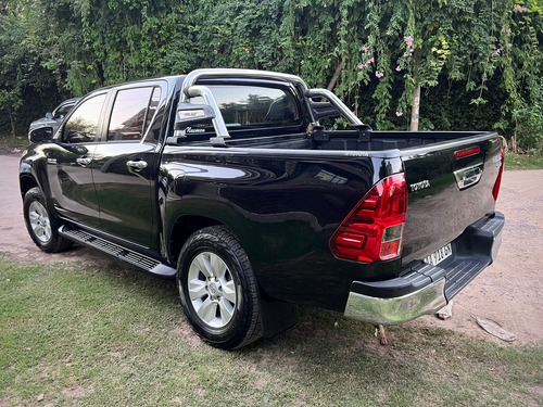 Toyota Hilux Pick-Up 2.8 Cd Srv 177cv 4x2