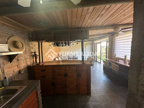Casa En Arriendo De 7 Dorm. En Talagante