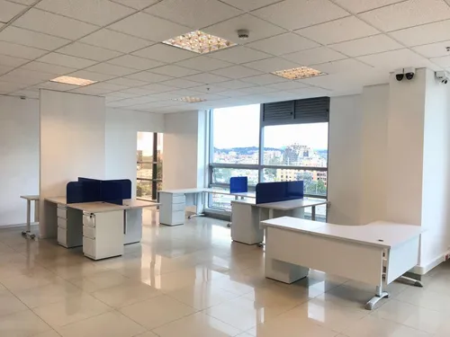 Oficina En Arriendo/venta En Chico Norte Iii. Cod A1105010