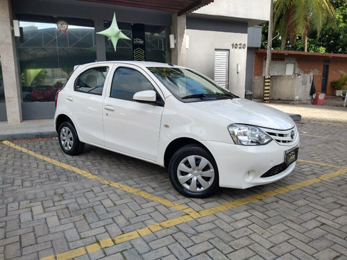 Toyota Etios Toyota Etios X 1.3 Flex 16v 5p Aut. - Branc...
