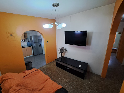 Vendo Bella Casa En Turmero En Urbanizacion La Flor, Precio De Oportunidad