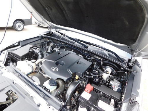 Toyota Hilux Dc 2.4 Tdi 4x2