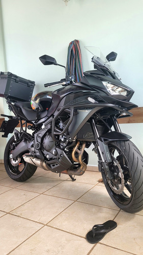 Vendo Versys 650 Abs Ano 2023 Preto Com 8 Mil Km.