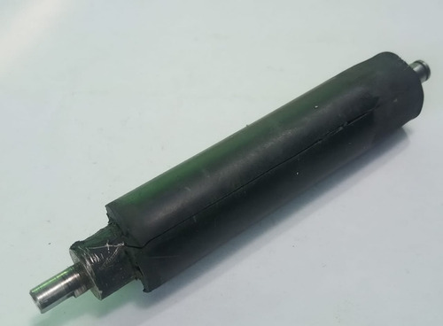 Rodillo De Goma Diámetro 19mm Largo 89mm Con Eje Metálico. (Usado)