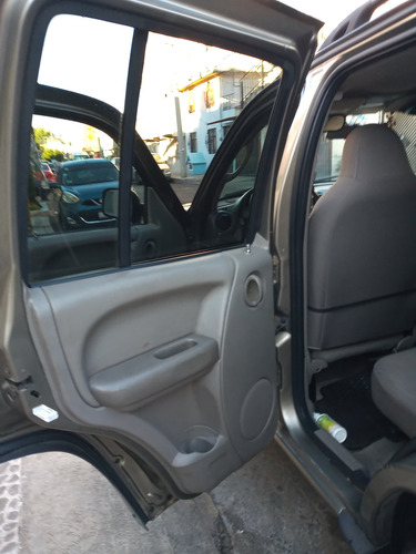 Jeep Liberty Sport 4x2 At