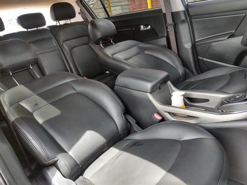 Kia New Sportage Revolution Lx