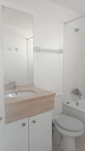 Departamento Remodelado Con Hermosas Áreas Verdes