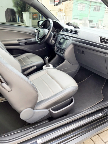 Imagem 8 de 17 de Volkswagen Saveiro 1.6 16v Cross Cab. Dupla Total Flex 2p