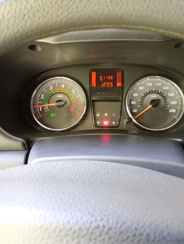 Renault Clio 1.2 Mio Confort Plus Abs Abcp