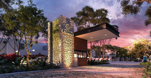 Casa En Venta En Mérida, Temozon Norte, Privada Amidanah,a 1 Mes