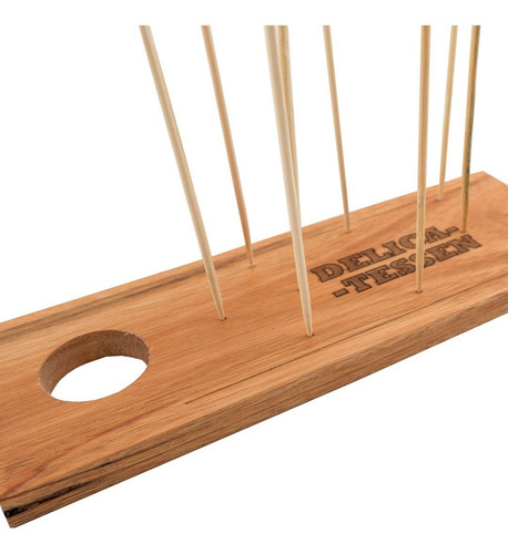 Imagen 4 de 6 de Tabla Picada Baguette Con Pinches Madera Leuka Diseño Lasér