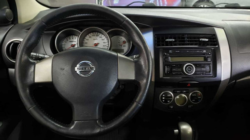 Nissan - Livina X-gear 1.8 Sl Automática 2013