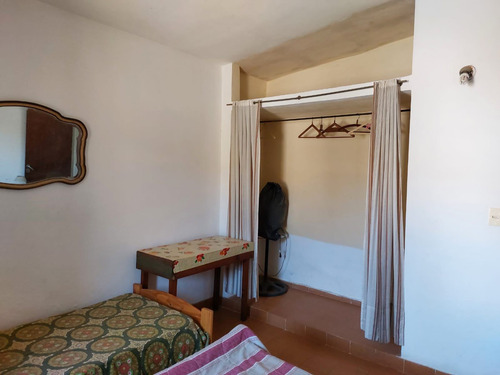 Venta De Casa Mariano Moreno 260 En Villa Cura Brochero K132cb