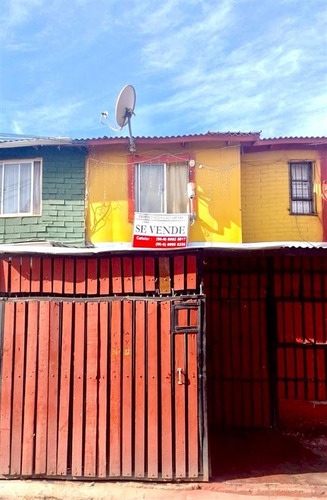 Casa En Venta De 2 Dorm. En San Bernardo