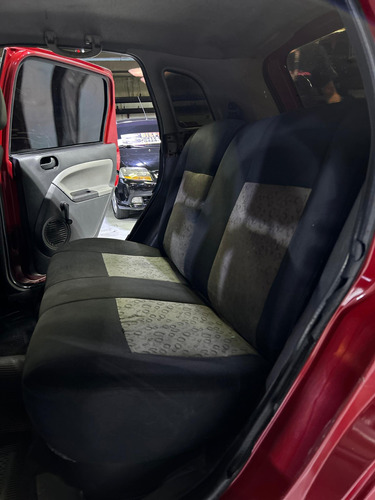 Ford Fiesta Max, Año 2008.