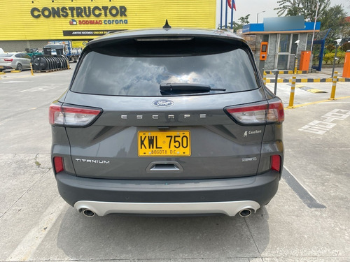 Imagen 7 de 25 de Ford Escape Titanium Hev