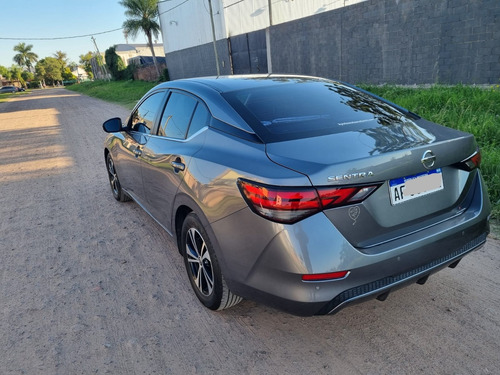 Nissan Sentra 2.0 Advance Cvt