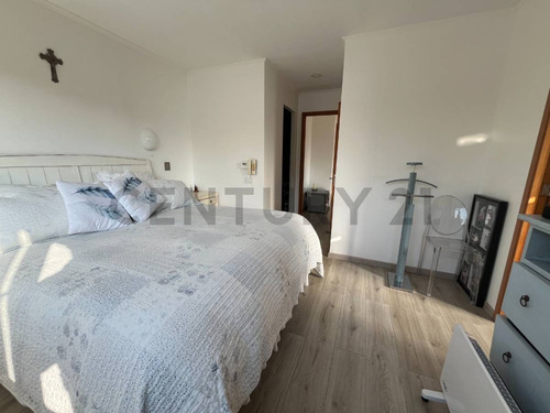 Vendo Linda Casa De 2 Pisos En Ñuñoa