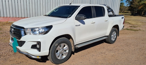 Imagen 3 de 6 de Toyota Hilux 2020 2.8 Cd Sr 177cv 4x4