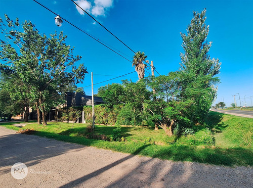 Terreno Uso Comercial 900 M² Frente A Barrios Vida - Av Illia Y Ñandubay - Funes | Venta