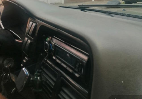 Vehículo 4x2 Motor 2.6 De Uso Dos Particular Buen Estado