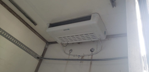 Imagem 2 de 9 de Ford Cargo 1319 Bau Refrigerado _ 10 Graus