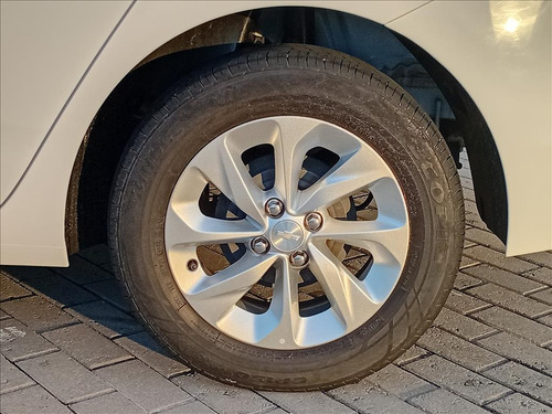 Chevrolet Onix 1.0 FLEX PLUS LT MANUAL