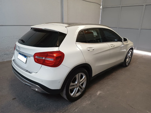 Mercedes-Benz Clase GLA 1.6 Gla200 Urban 156cv