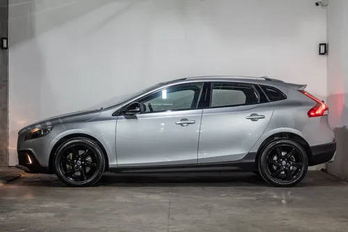 Volvo V40 2.5 T5 Cross Country Awd
